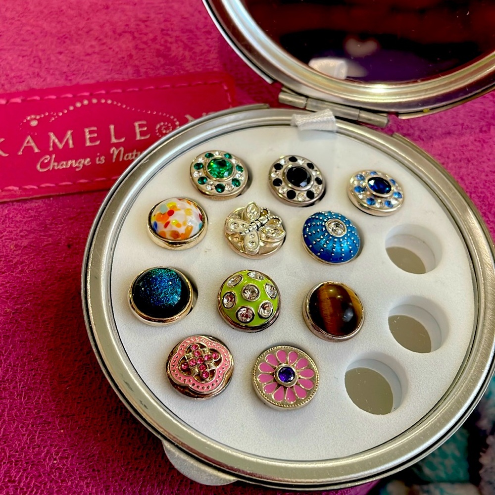 Kameleon lot of 11 pops-EUC